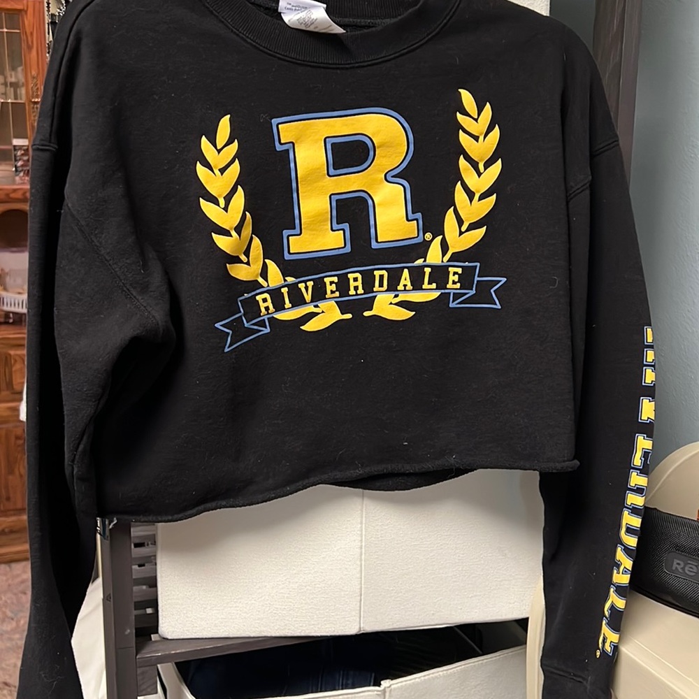 Xs cropped hoodie,